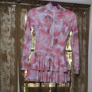 UniqueBella Rash Guard One Piece Pink and White Leaf Print Long Sleeve Swimsuit